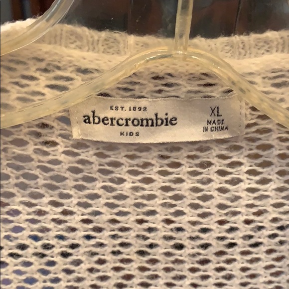 Abercrombie kids XL or woman’s xs/s- sweater - Picture 2 of 2